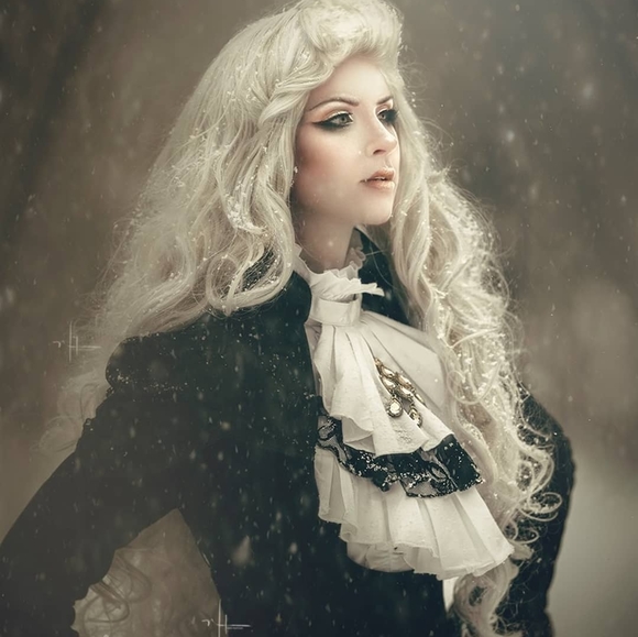 Meet your Posher, Jani - Picture 1 of 6